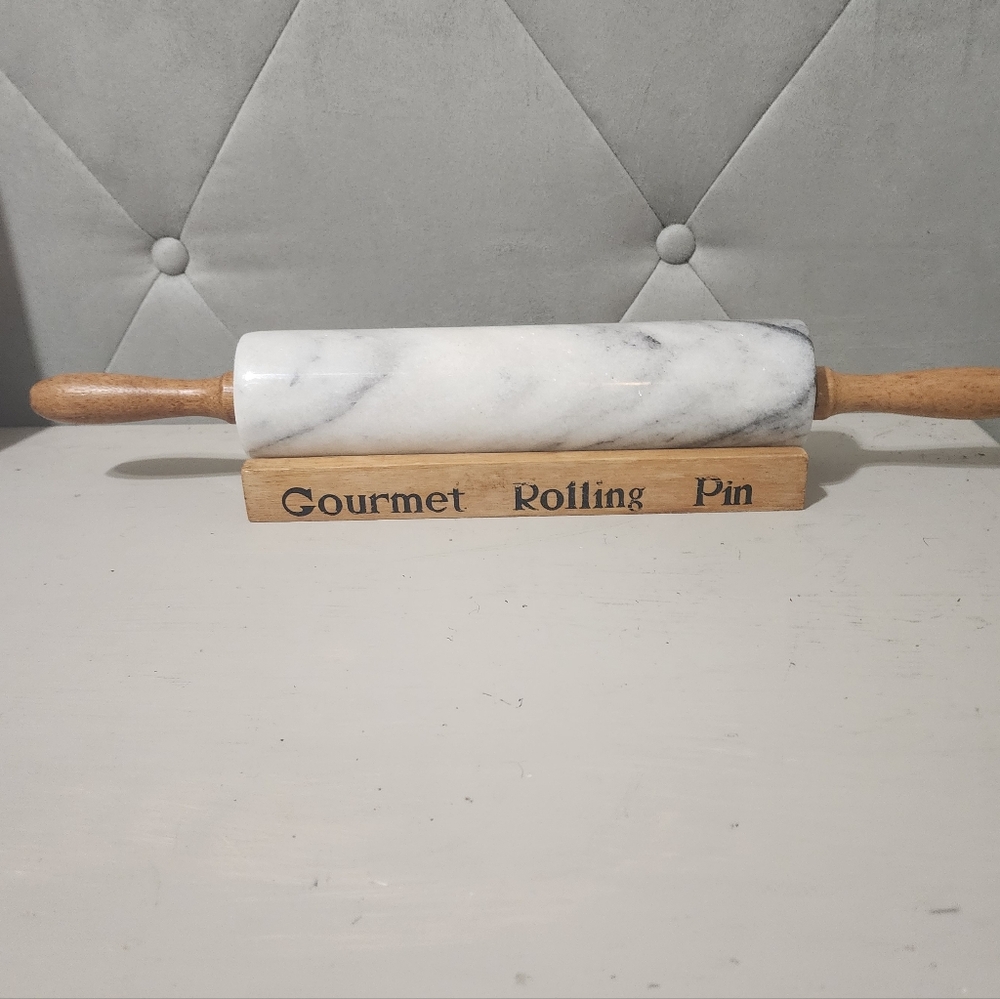 HEAVY! Gourmet Rolling Pin Wood Handles Glittery White Marble Carrera Marble?